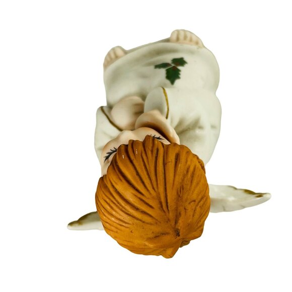 Vintage Lefton Sleeping Girl Angel Figurine Holly Accent Design - Picture 8 of 9